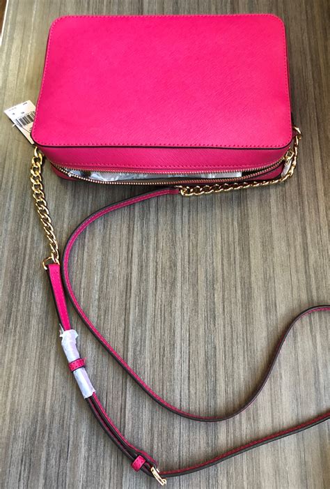 michael kors cindy large saffiano leather crossbody soft pink|Jet Set Large Saffiano Leather Crossbody Bag .